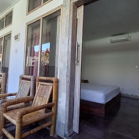 Wisma Bunda 2 Gili Trawangan Exterior photo