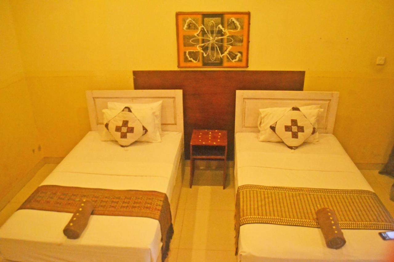 Wisma Bunda 2 Gili Trawangan Exterior photo